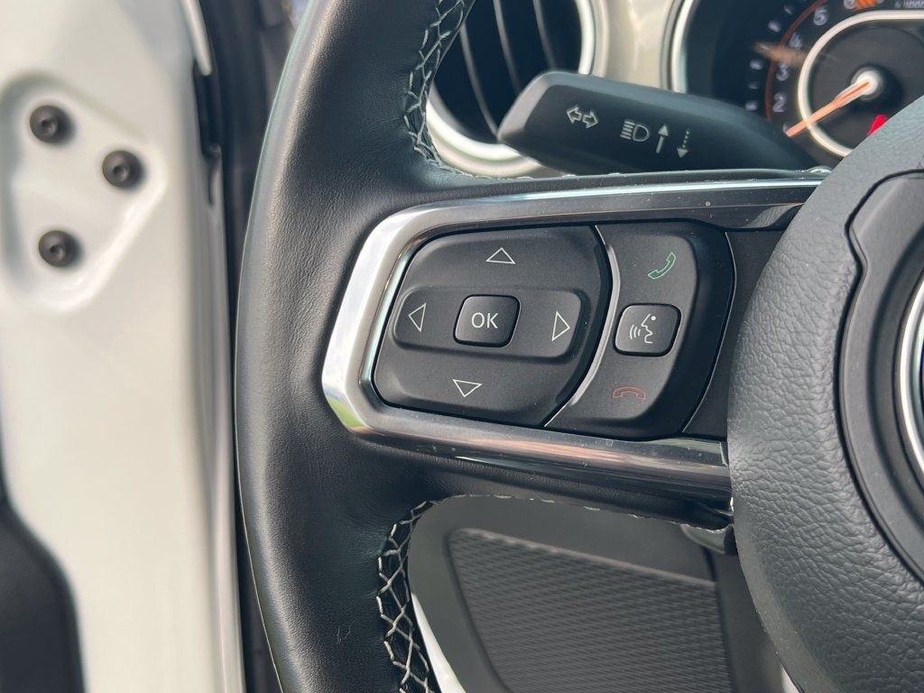 Used 2023 Jeep Wrangler Unlimited Sahara AWD/4WD image 27