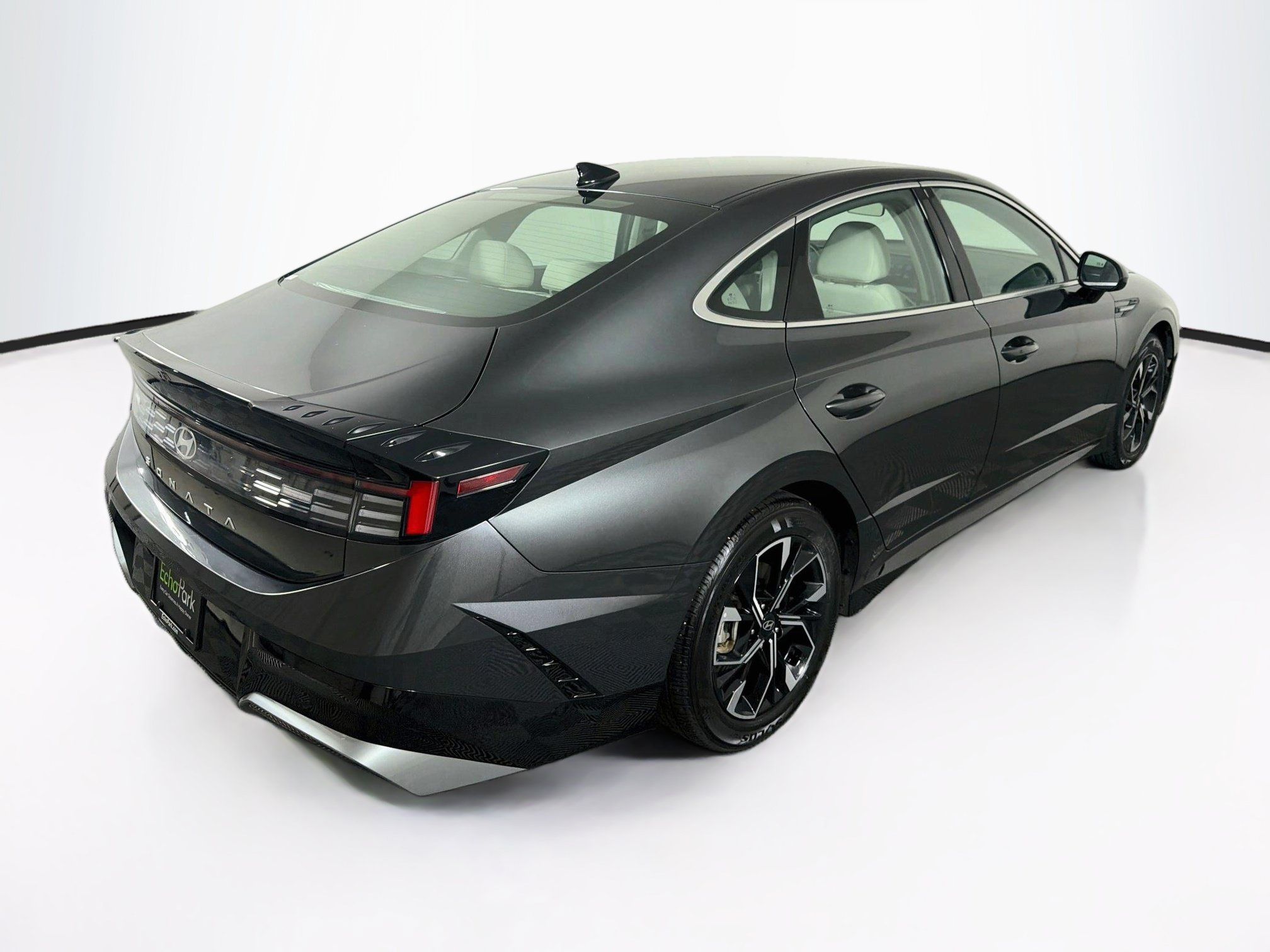 Used 2025 Hyundai Sonata SEL FWD image 9