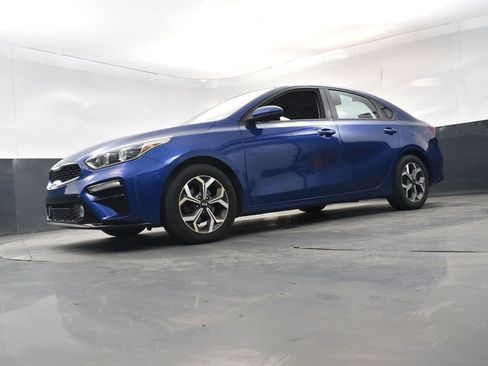 Used 2020 Kia Forte LXS FWD image 21