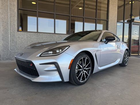 Used 2024 Toyota GR86 CAR image 27