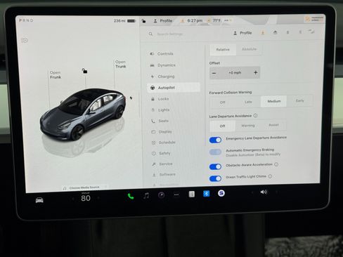 Used 2022 Tesla Model 3 image 25
