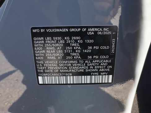 Certified 2025 Volkswagen Atlas SEL AWD/4WD image 45