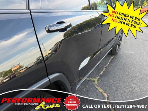 Used 2020 Jeep Grand Cherokee Laredo image 21