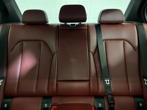 Certified 2023 BMW 330i Sedan w/ M Sport Package image 31