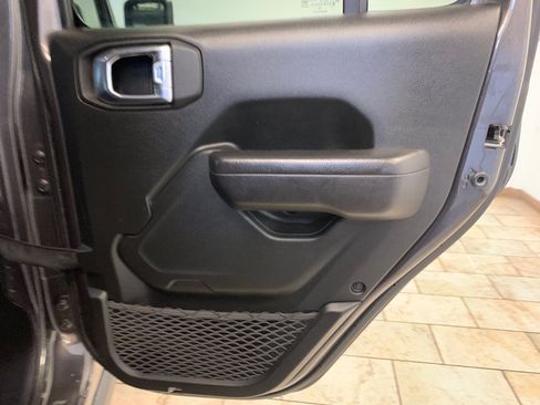 Used 2024 Jeep Wrangler Unlimited Rubicon 4xe w/ Convenience Group AWD/4WD image 47