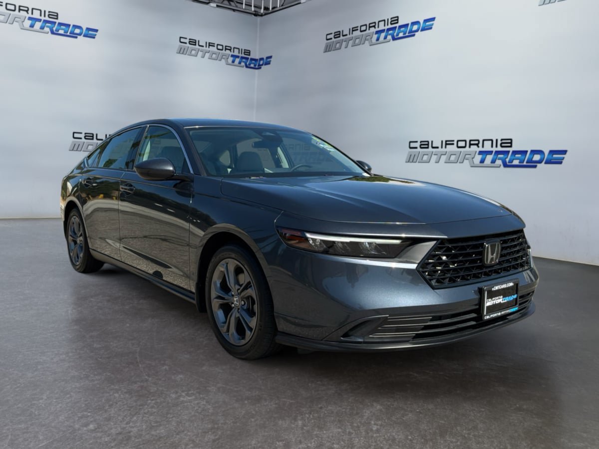 Used 2024 Honda Accord EX image 3