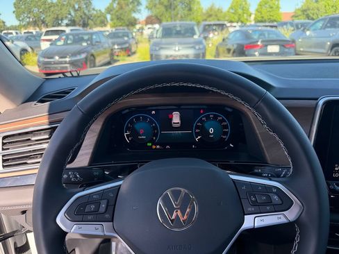 New 2026 Volkswagen Atlas SE AWD/4WD image 14
