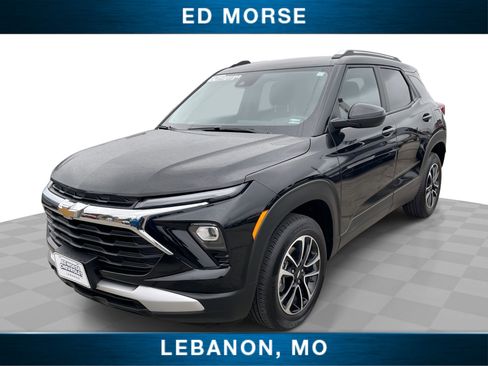 Used 2025 Chevrolet TrailBlazer LT AWD/4WD image 1