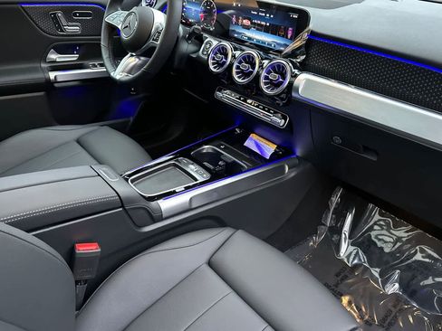 New 2026 Mercedes-Benz GLB 250 image 15