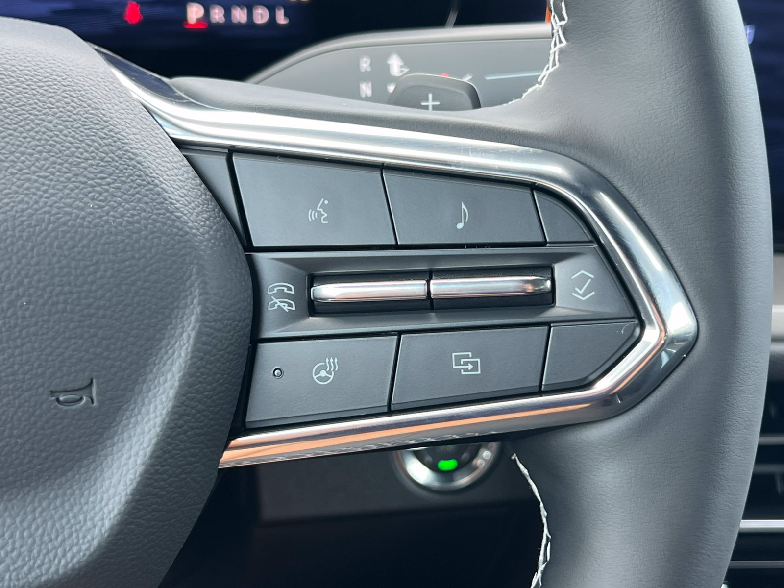 New 2027 Chevrolet Traverse LT AWD/4WD image 19