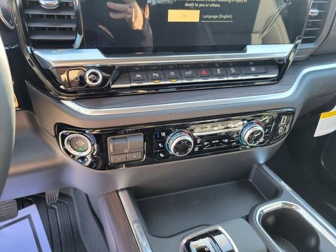 New 2026 GMC Sierra 1500 SLT AWD/4WD image 17