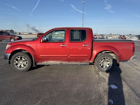 Used 2018 Nissan Frontier SL image 6