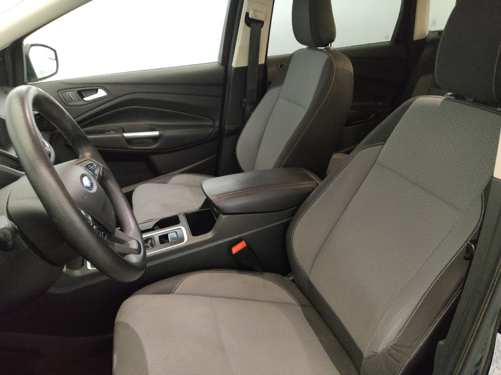 Used 2018 Ford Escape SE w/ SE Sync 3 Package AWD/4WD image 17