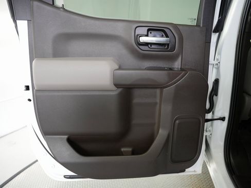 Used 2019 Chevrolet Silverado 1500 LT w/ Texas Edition image 30