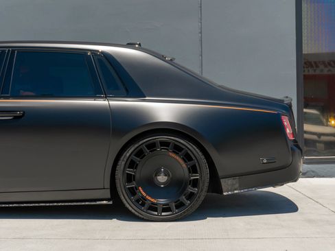 Used 2026 Rolls-Royce Phantom Sedan RWD image 22