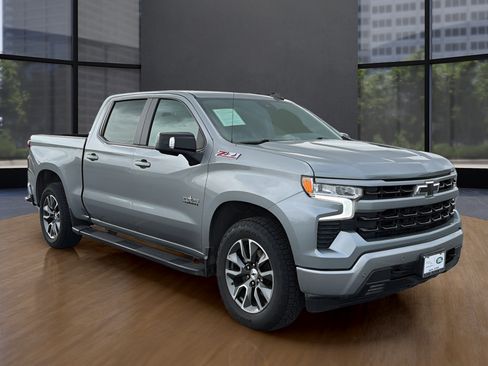 Used 2025 Chevrolet Silverado 1500 RST AWD/4WD image 10