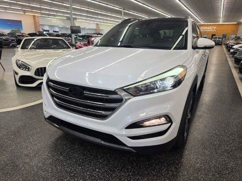 Used 2016 Hyundai Tucson Limited w/ Option Group 03 AWD/4WD image 1