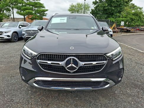 New 2025 Mercedes-Benz GLC 300 4MATIC image 2