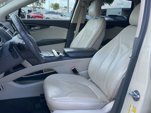 Used 2016 Lincoln MKX Reserve w/ Technology Package image 4