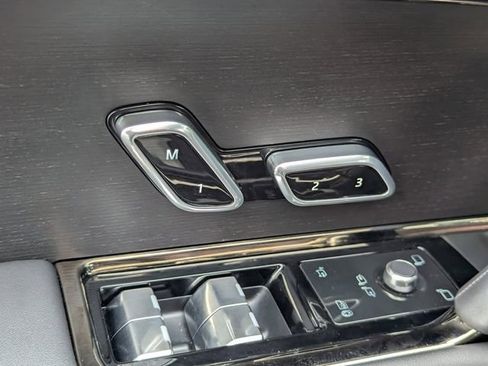 Used 2024 Land Rover Range Rover Sport Dynamic SE image 23