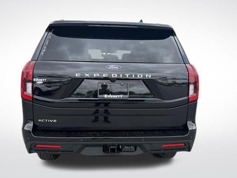 New 2026 Ford Expedition Active RWD image 3