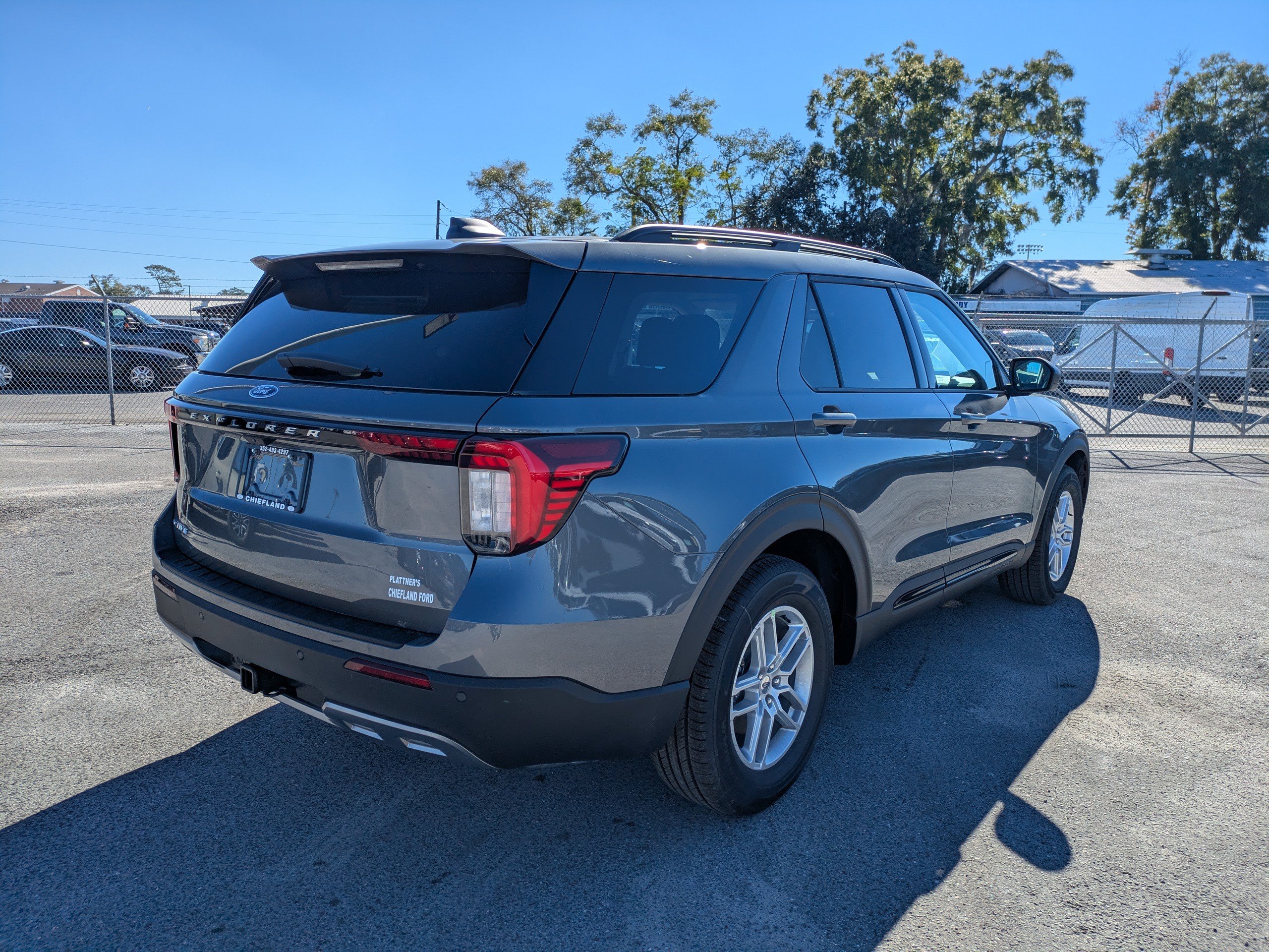 New 2026 Ford Explorer Active w/ Active Comfort Package RWD image 3