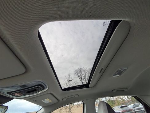 Certified 2025 Hyundai Elantra Limited image 19