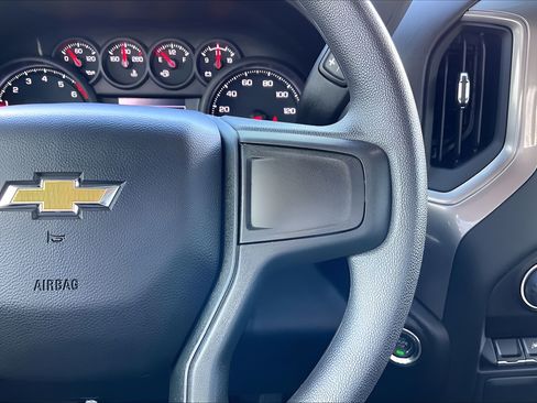 Used 2025 Chevrolet Silverado 1500 Custom AWD/4WD image 11