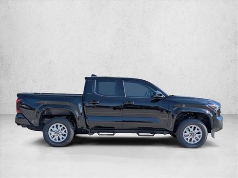New 2025 Toyota Tacoma SR5 image 4