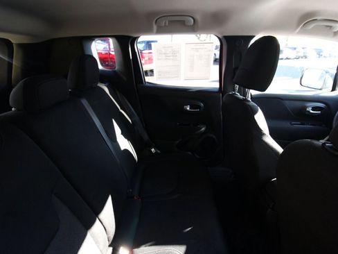 Used 2021 Jeep Renegade Sport image 20