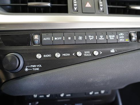 Used 2020 Lexus ES 350 w/ Premium Package image 20