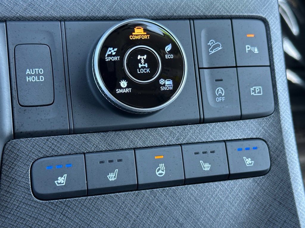 Used 2024 Hyundai Palisade Limited AWD/4WD image 25