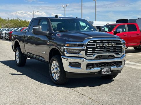 New 2026 RAM 2500 Big Horn AWD/4WD image 40