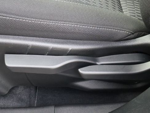 Certified 2025 Chevrolet Equinox LT image 33