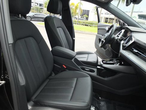 Used 2024 Audi Q4 e-tron Premium w/ Convenience Package AWD/4WD image 20