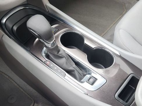 Used 2024 Chevrolet Malibu LT FWD image 16