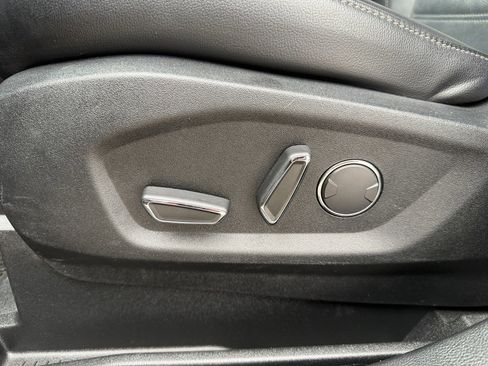 Used 2018 Ford Edge SEL w/ Equipment Group 201A image 11