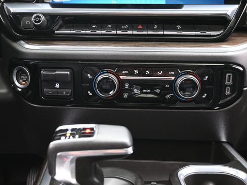 Used 2023 Chevrolet Silverado 1500 RST w/ Convenience Package II image 38