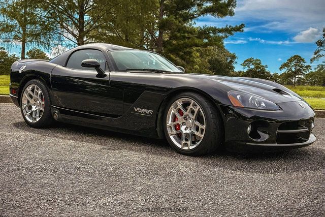 Used 2006 Dodge Viper SRT-10 RWD image 12