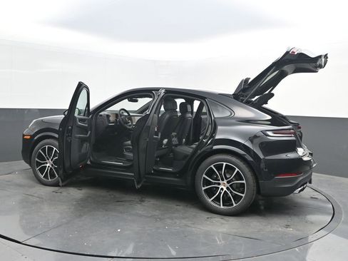New 2026 Porsche Cayenne Coupe AWD/4WD image 45