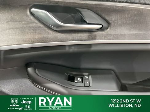 New 2026 Jeep Grand Cherokee Altitude AWD/4WD image 41