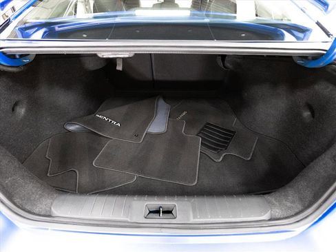 Used 2020 Nissan Sentra SR w/ Premium Package image 10