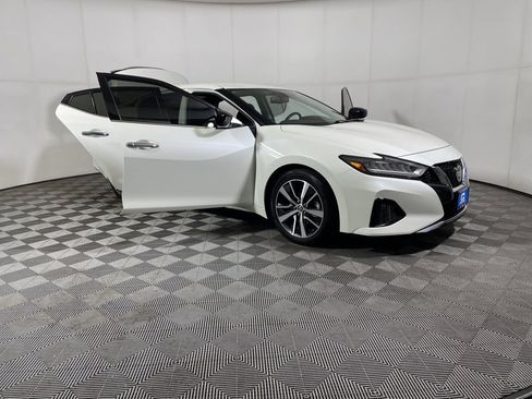 Used 2019 Nissan Maxima 3.5 S w/ Floor Mat Group image 9