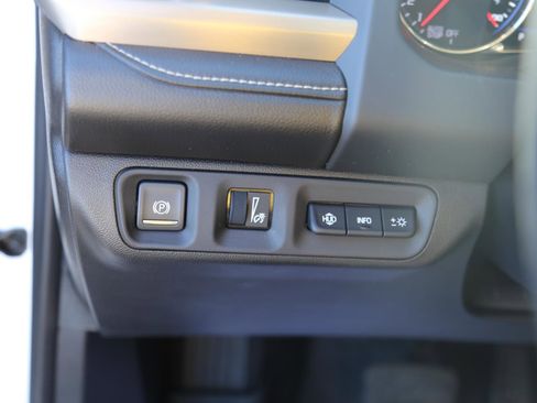 Used 2021 GMC Acadia Denali image 8