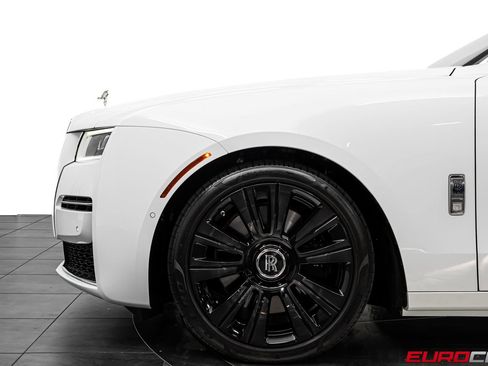 Used 2021 Rolls-Royce Ghost AWD/4WD image 15