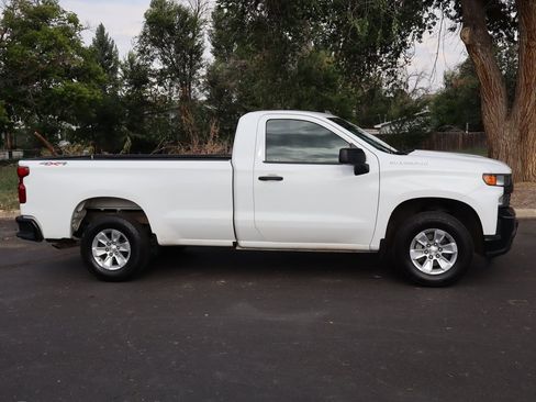 Used 2021 Chevrolet Silverado 1500 W/T w/ WT Value Package AWD/4WD image 3