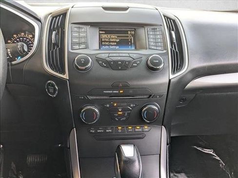 Used 2017 Ford Edge SEL image 15