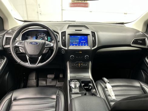 Certified 2020 Ford Edge SEL w/ Convenience Package AWD/4WD image 4