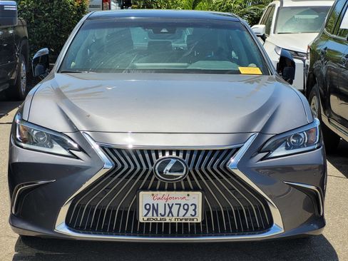 Used 2021 Lexus ES 350 w/ Premium Package FWD image 2