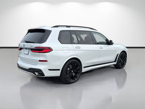 New 2027 BMW X7 xDrive40i w/ Executive Package AWD/4WD image 3
